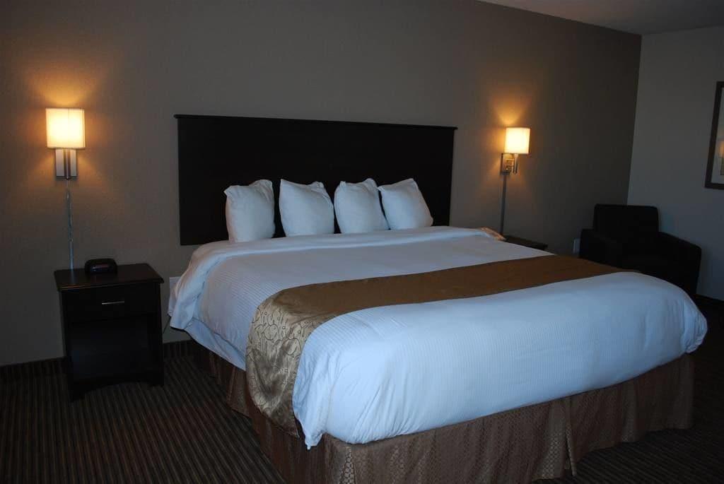 Quality Inn & Suites Thompson Esterno foto