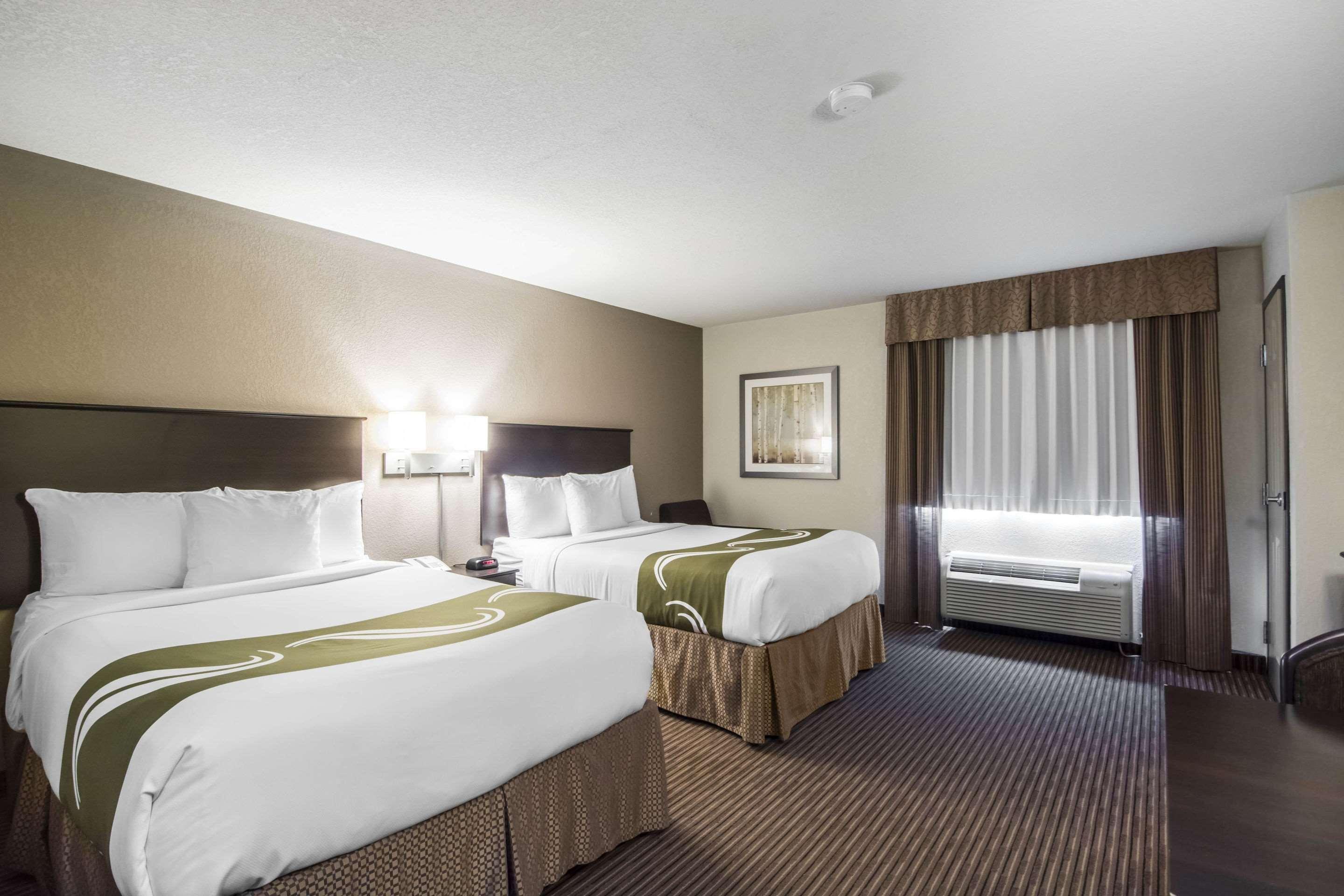 Quality Inn & Suites Thompson Esterno foto