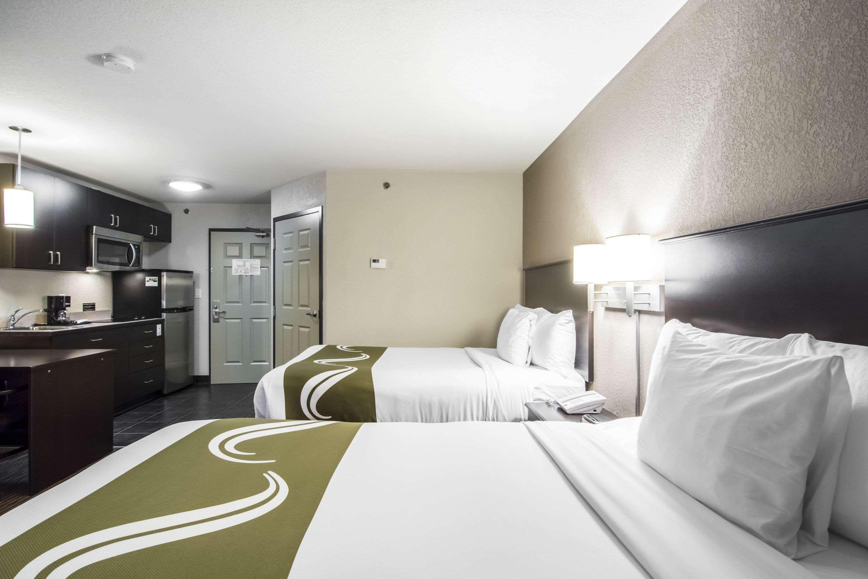 Quality Inn & Suites Thompson Esterno foto