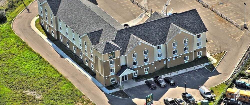 Quality Inn & Suites Thompson Esterno foto