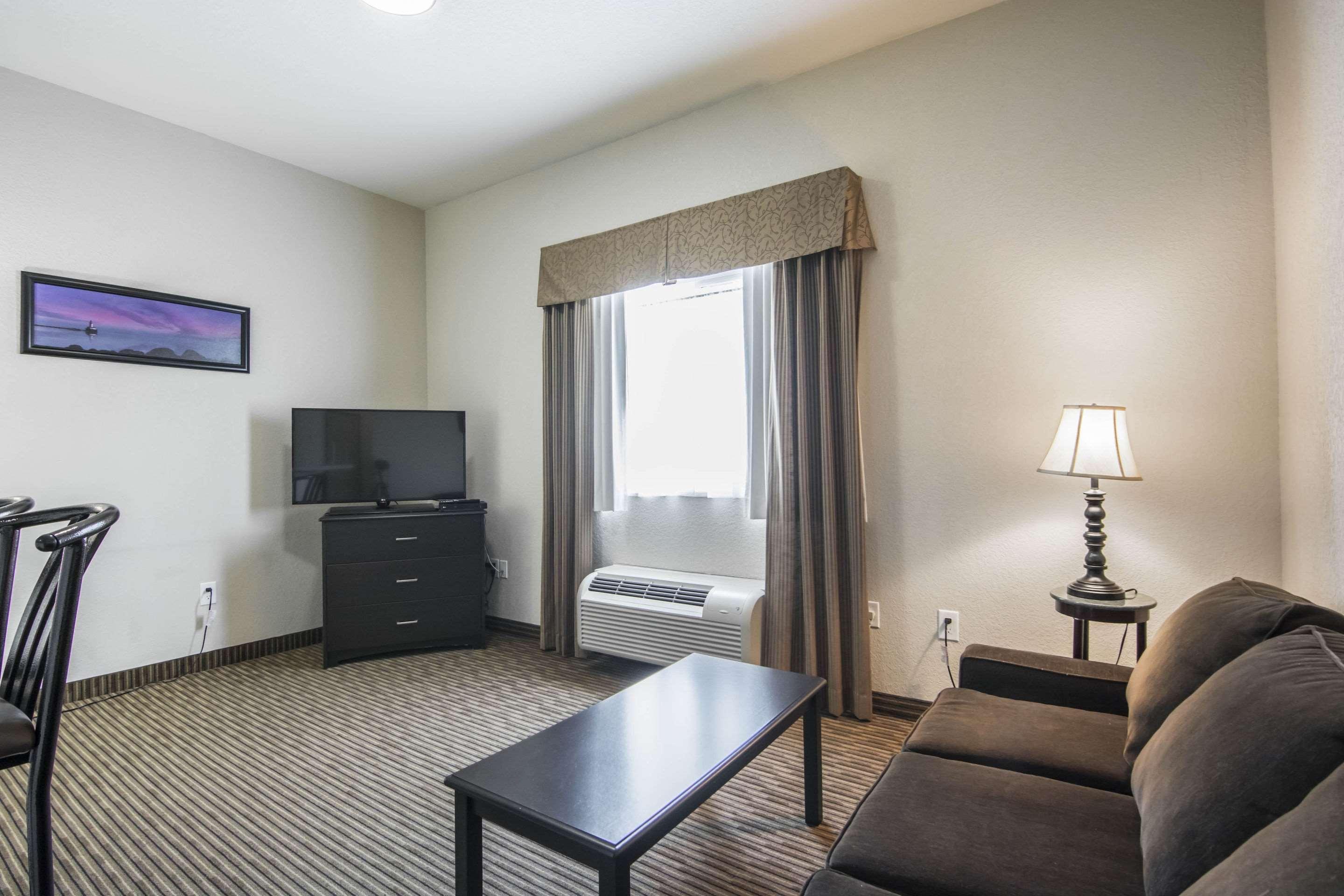 Quality Inn & Suites Thompson Esterno foto