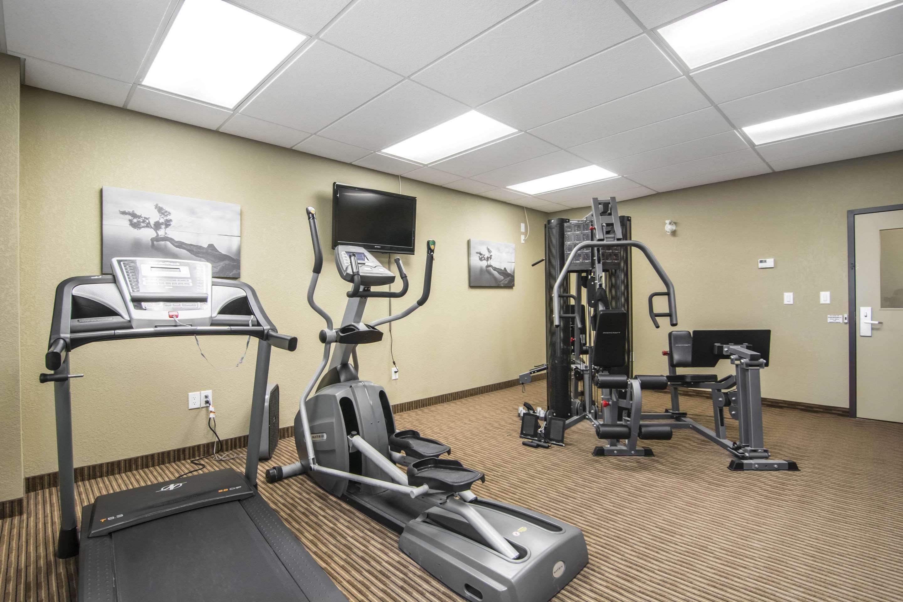 Quality Inn & Suites Thompson Esterno foto